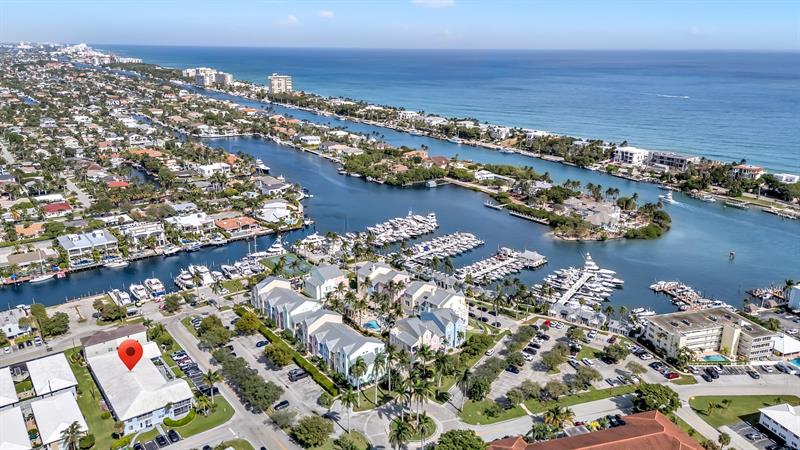 Image 27 of 30 For 2835 28th Ave  3