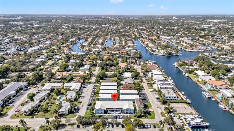 Image 4 of 30 For 2835 28th Ave  3