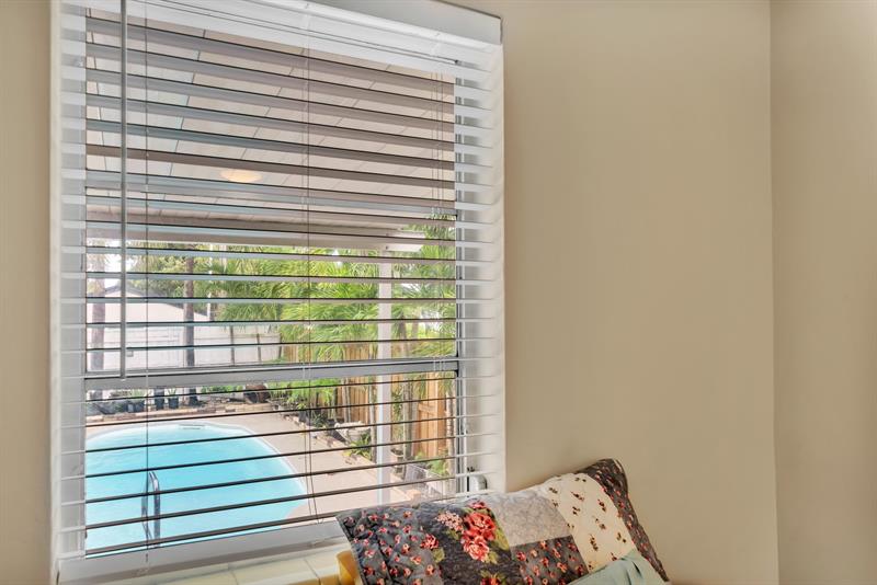 Image 13 of 29 For 726 A St  