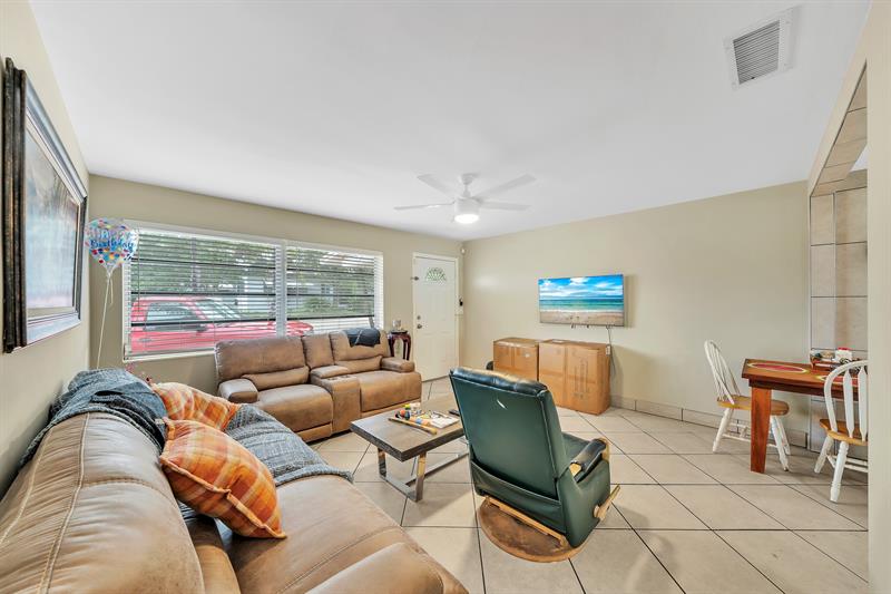 Image 15 of 29 For 726 A St  