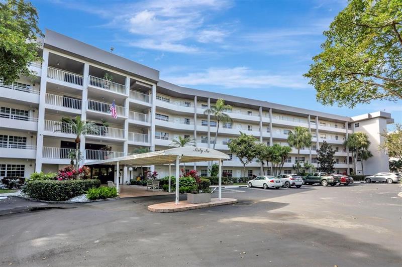 Details for 565 Oaks Ln  103, Pompano Beach, FL 33069