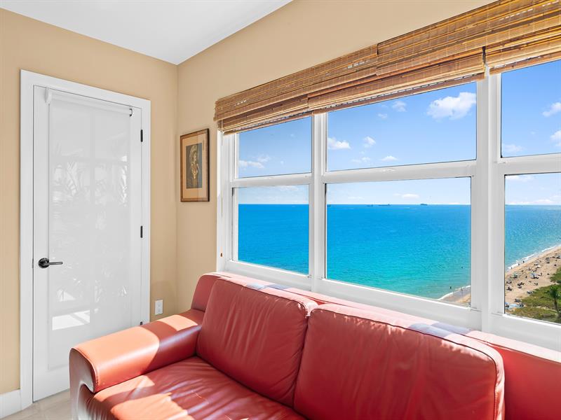 Image 26 of 37 For 3400 Galt Ocean Dr  1202s