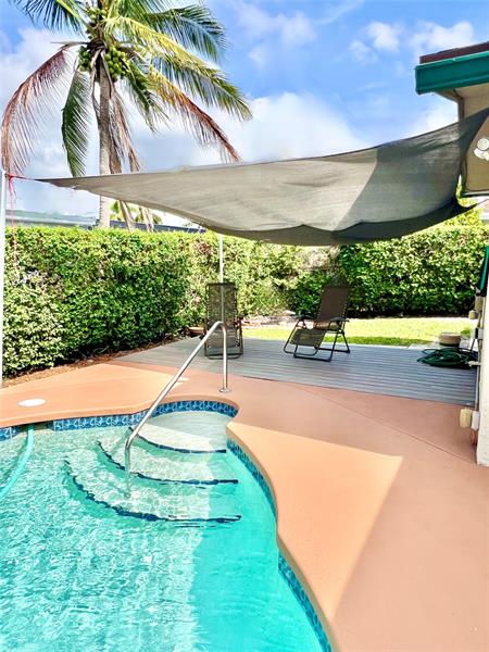 Image 23 of 38 For 10571 Sunset Strip