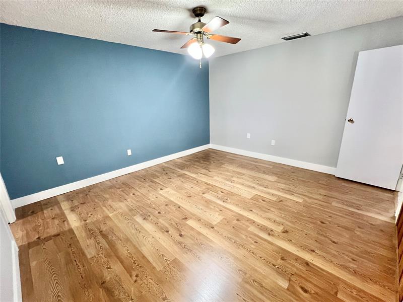 Image 34 of 38 For 10571 Sunset Strip