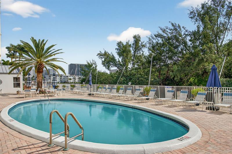 Details for 2850 14th Street Cswy  107, Pompano Beach, FL 33062