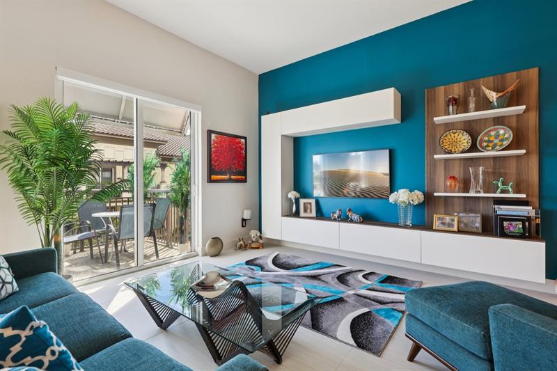 Image 10 of 38 For 2633 14th Av  501