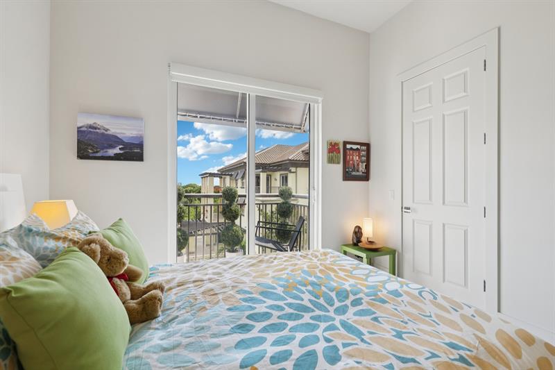 Image 17 of 38 For 2633 14th Av  501