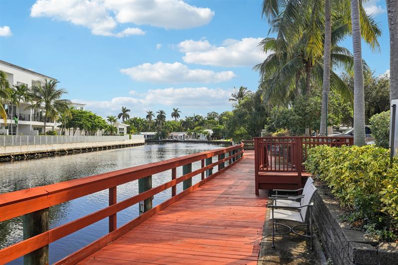 Image 28 of 38 For 2633 14th Av  501