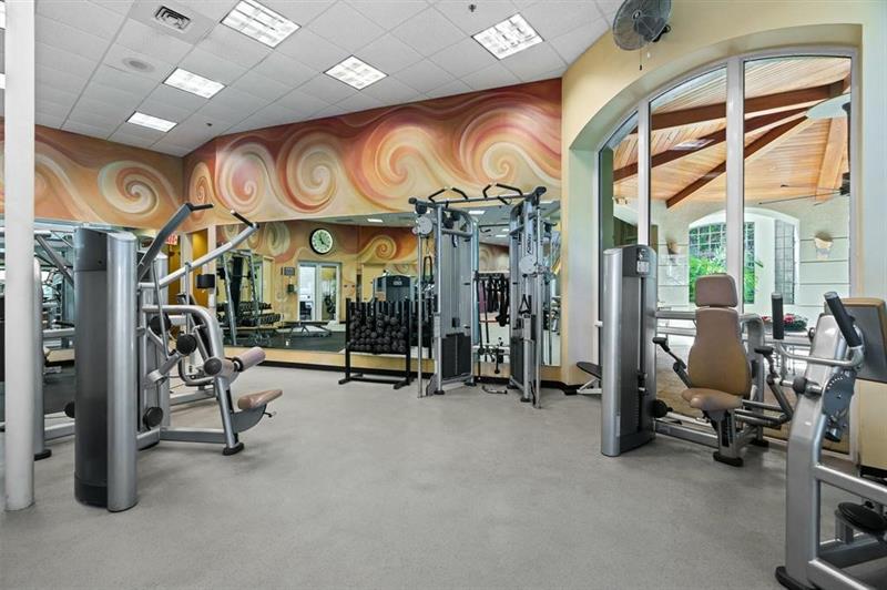 Image 31 of 38 For 2633 14th Av  501