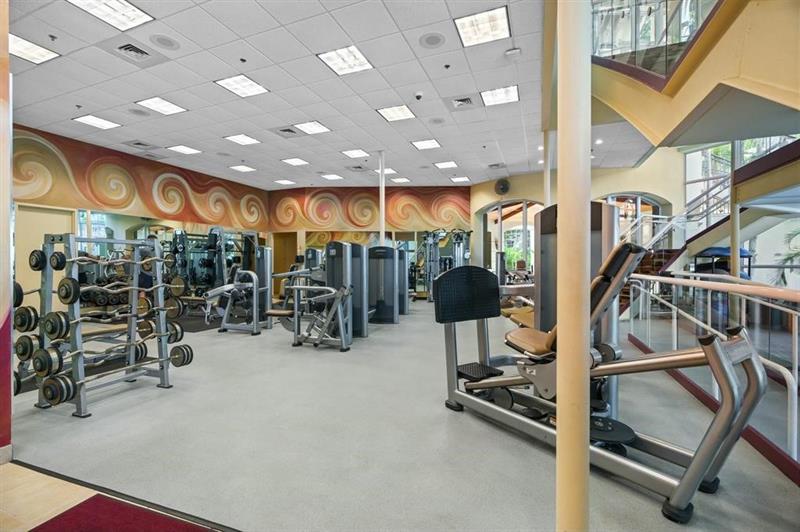 Image 32 of 38 For 2633 14th Av  501