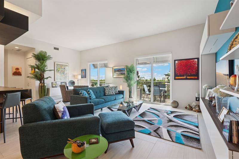 Image 9 of 38 For 2633 14th Av  501