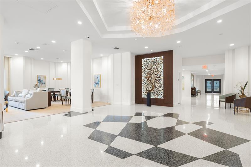 Image 3 of 27 For 2000 Ocean Blvd  5d