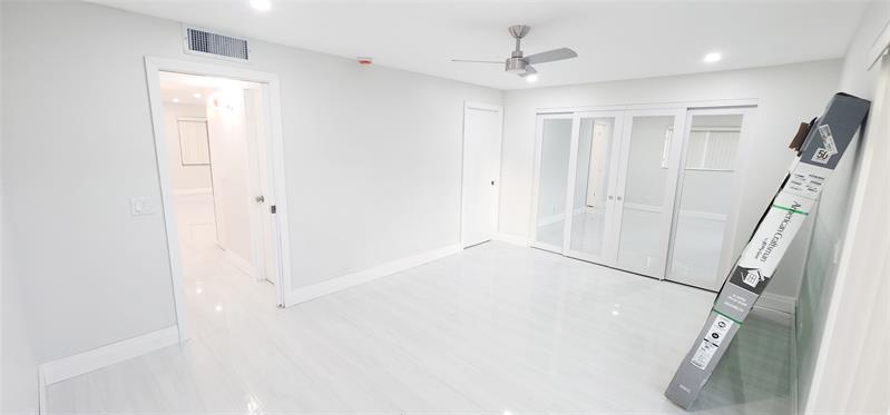 Image 11 of 21 For 343 Normandy H  343