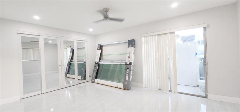 Image 12 of 21 For 343 Normandy H  343