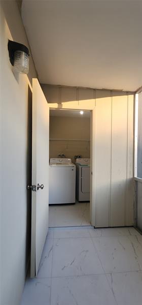 Image 20 of 21 For 343 Normandy H  343