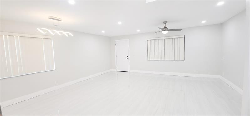 Image 3 of 21 For 343 Normandy H  343