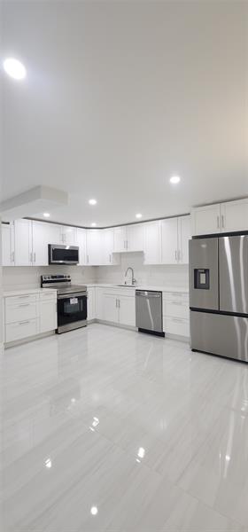 Image 8 of 21 For 343 Normandy H  343