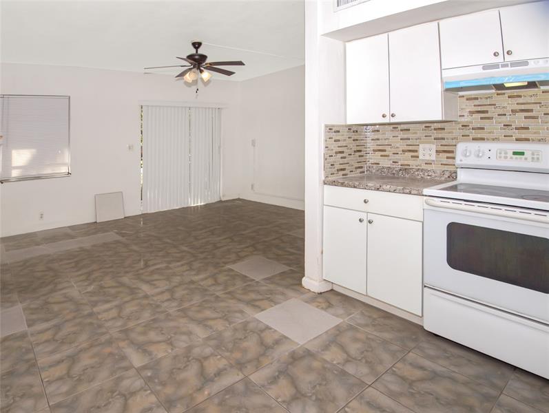 Image 15 of 17 For 2361 10th St  3