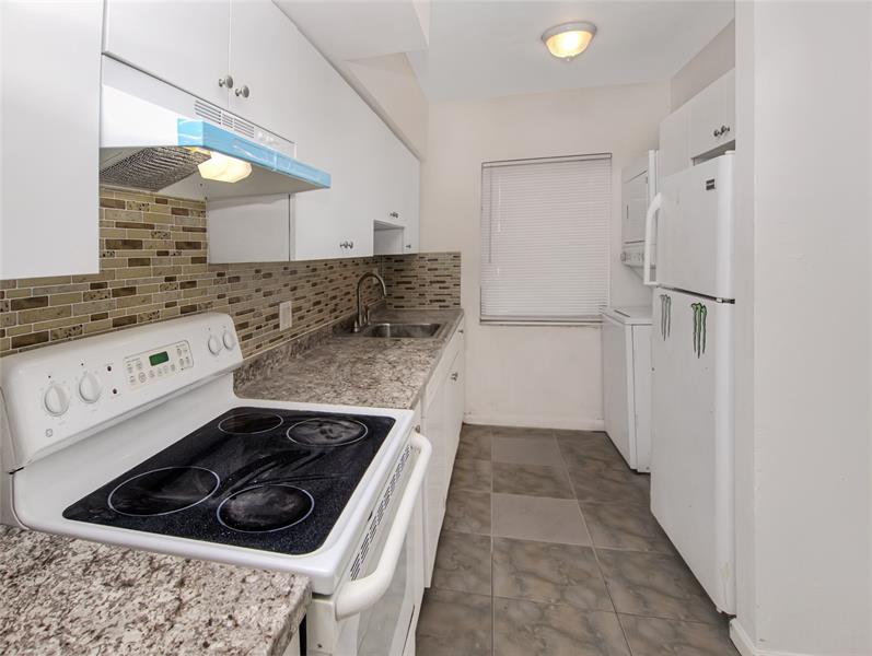 Image 3 of 17 For 2361 10th St  3