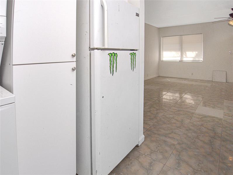 Image 6 of 17 For 2361 10th St  3