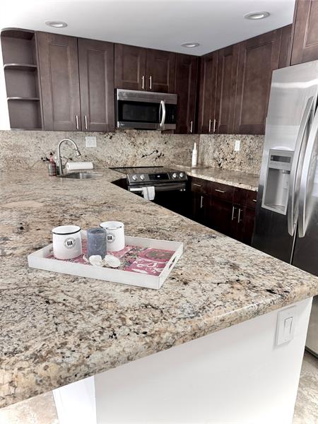 Details for 550 Bayshore Dr  310, Fort Lauderdale, FL 33304