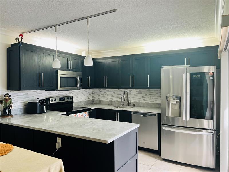 Details for 2852 Waterford Dr  2852, Deerfield Beach, FL 33442