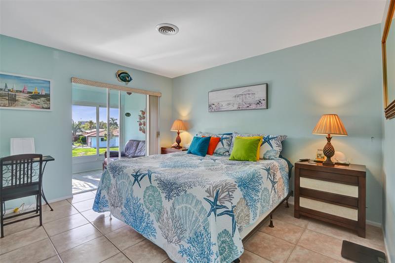 Image 23 of 61 For 931 9th Ave  13