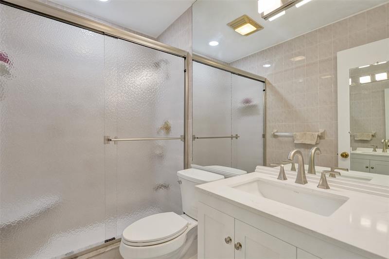 Image 30 of 61 For 931 9th Ave  13