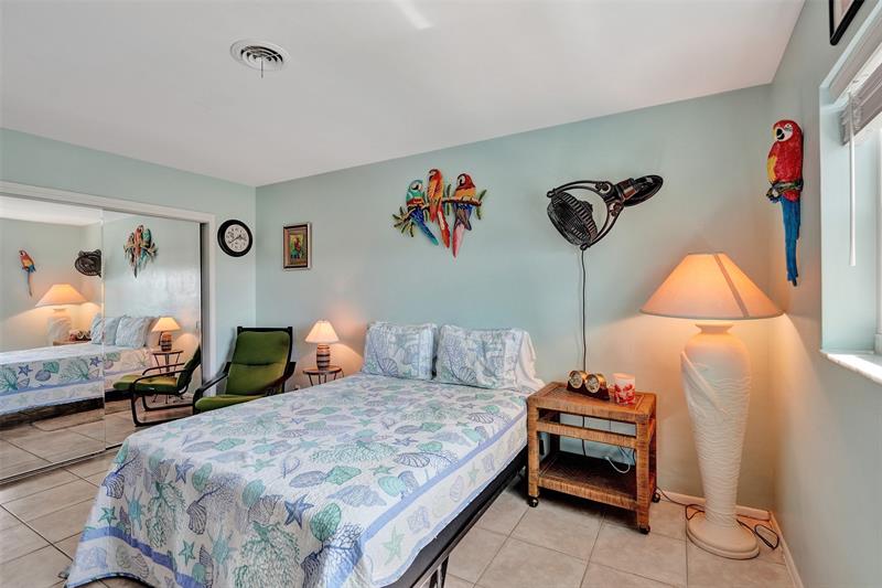 Image 35 of 61 For 931 9th Ave  13