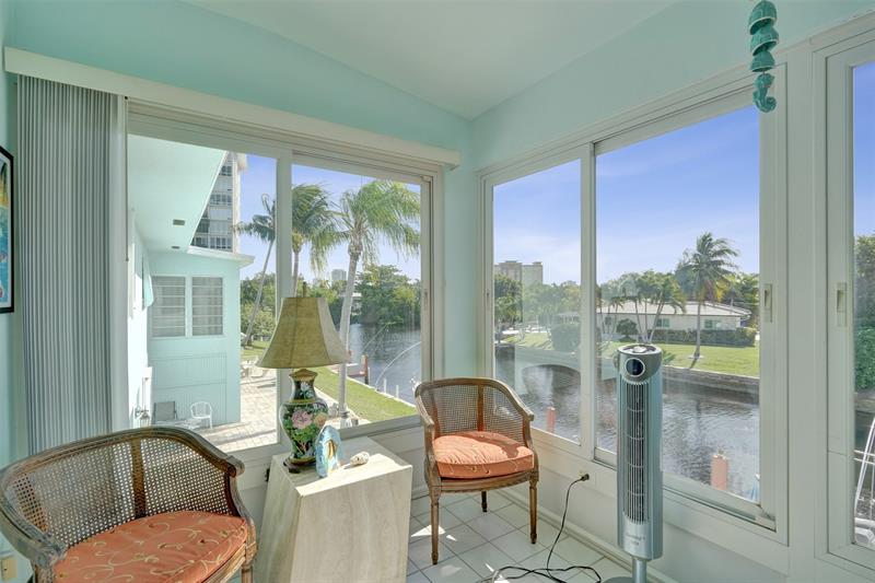 Image 38 of 61 For 931 9th Ave  13