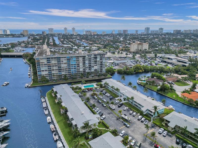 Image 4 of 61 For 931 9th Ave  13