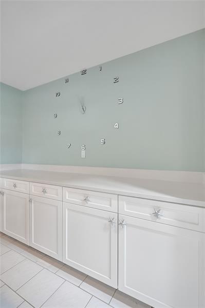 Image 44 of 61 For 931 9th Ave  13