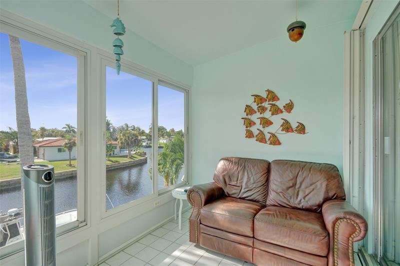 Image 6 of 61 For 931 9th Ave  13