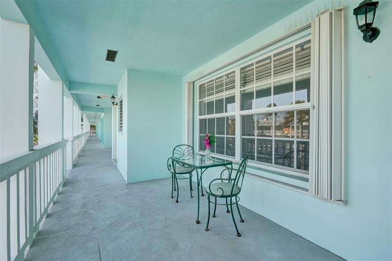 Image 8 of 61 For 931 9th Ave  13