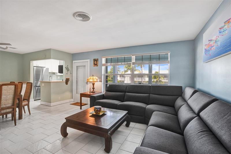 Image 9 of 61 For 931 9th Ave  13