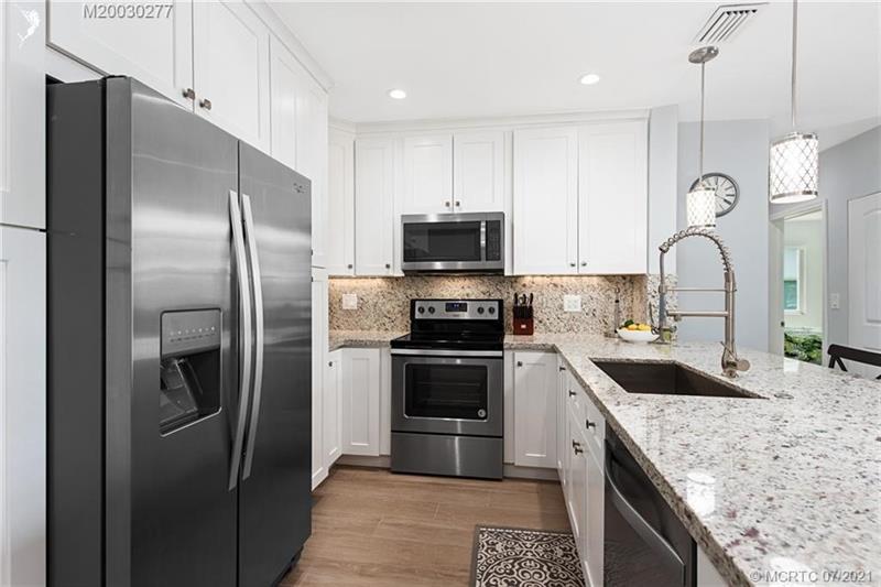 Image 8 of 27 For 356 Granada  