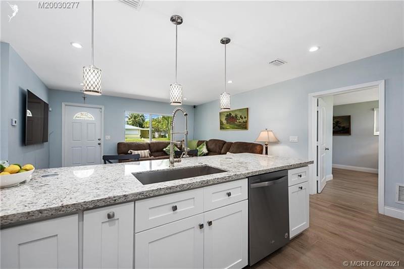 Image 9 of 27 For 356 Granada  