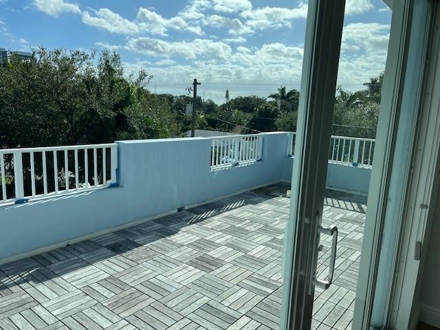 Image 4 of 22 For 915 Las Olas Blvd  915
