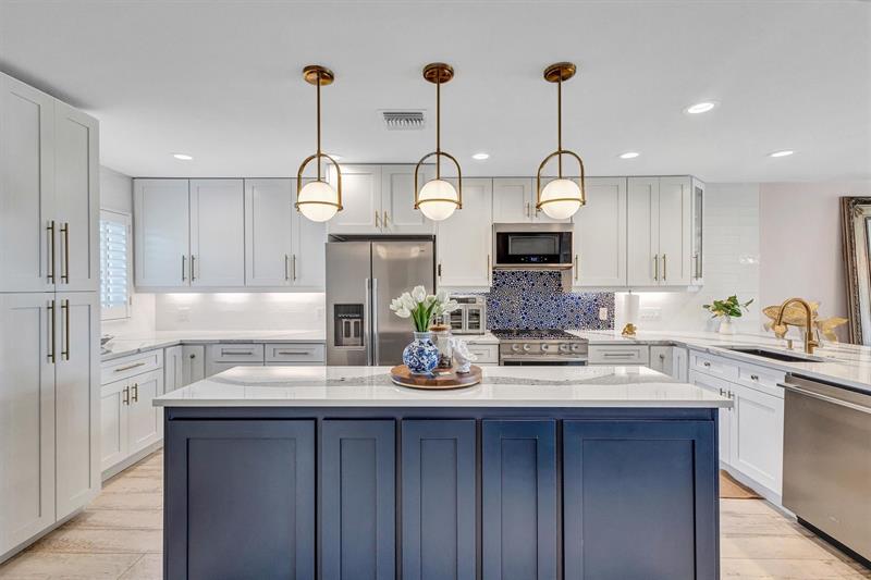 Details for 7125 Gulf Of Mexico  22, Longboat Key, FL 34228