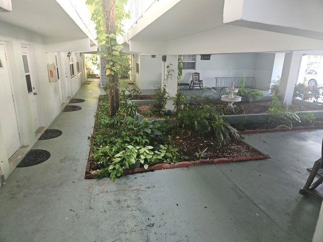 Image 4 of 14 For 2404 33rd Ave  12