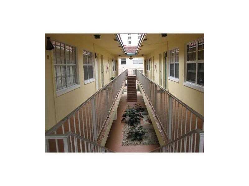 Image 5 of 14 For 2404 33rd Ave  12