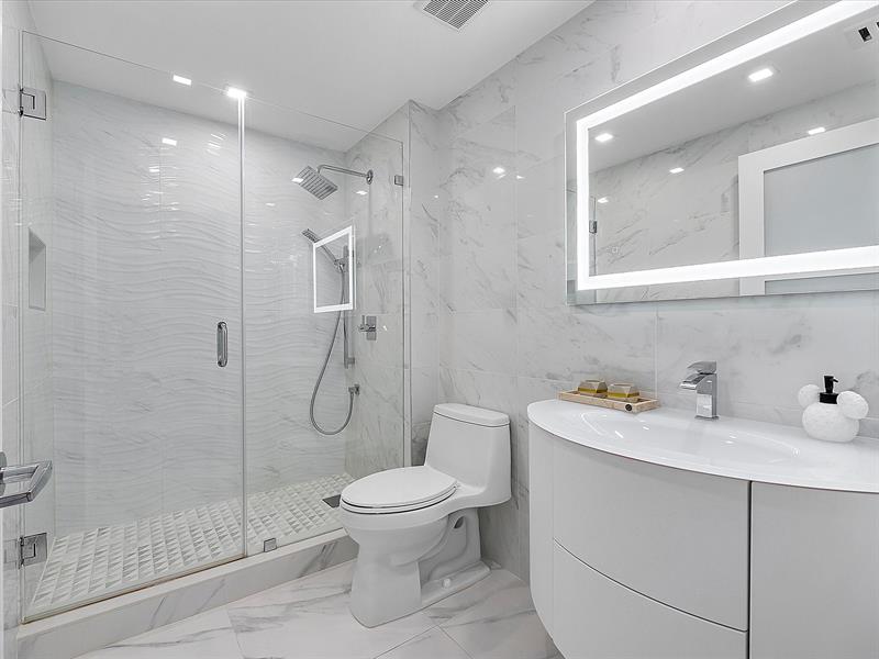 Image 22 of 24 For 3100 Ocean Blvd  1202