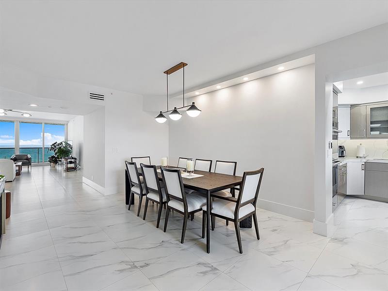 Image 8 of 24 For 3100 Ocean Blvd  1202