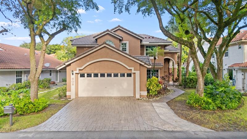Details for 608 Misty Oaks Ln, Pompano Beach, FL 33069