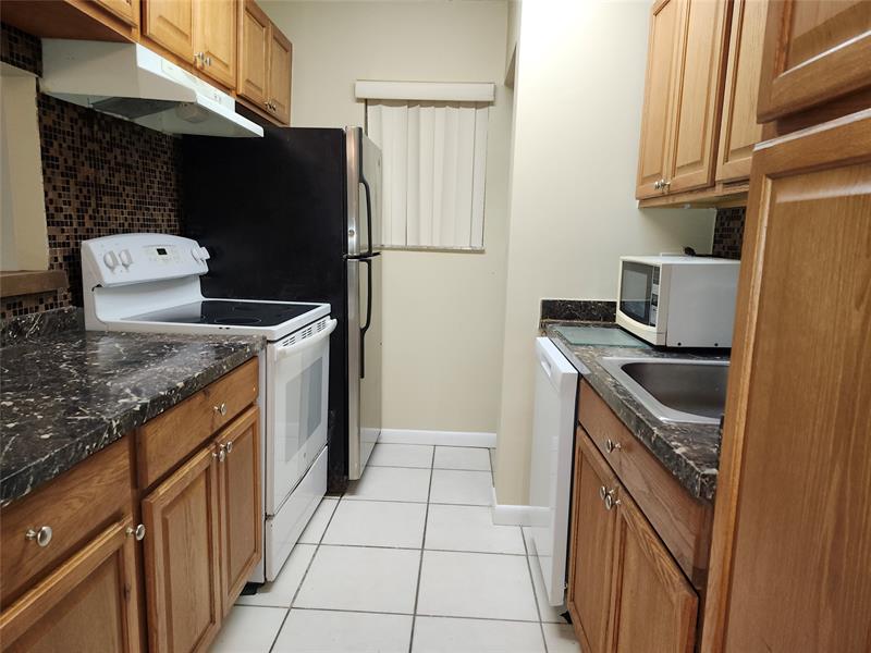 Image 13 of 49 For 545 Trace Cir  105