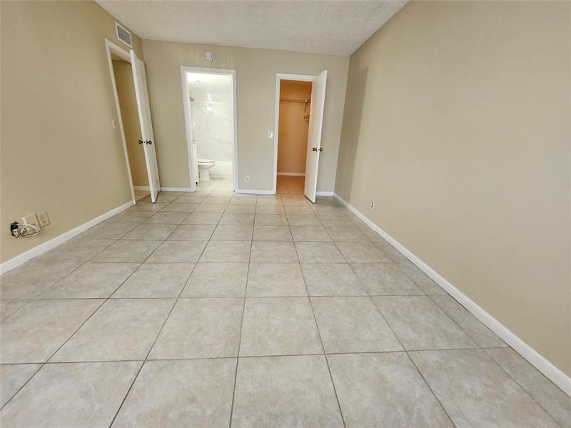 Image 19 of 49 For 545 Trace Cir  105