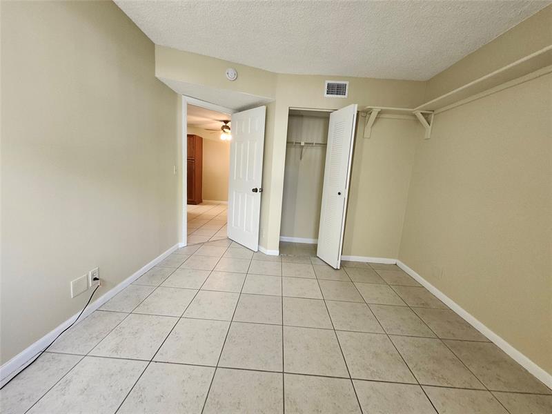 Image 40 of 49 For 545 Trace Cir  105