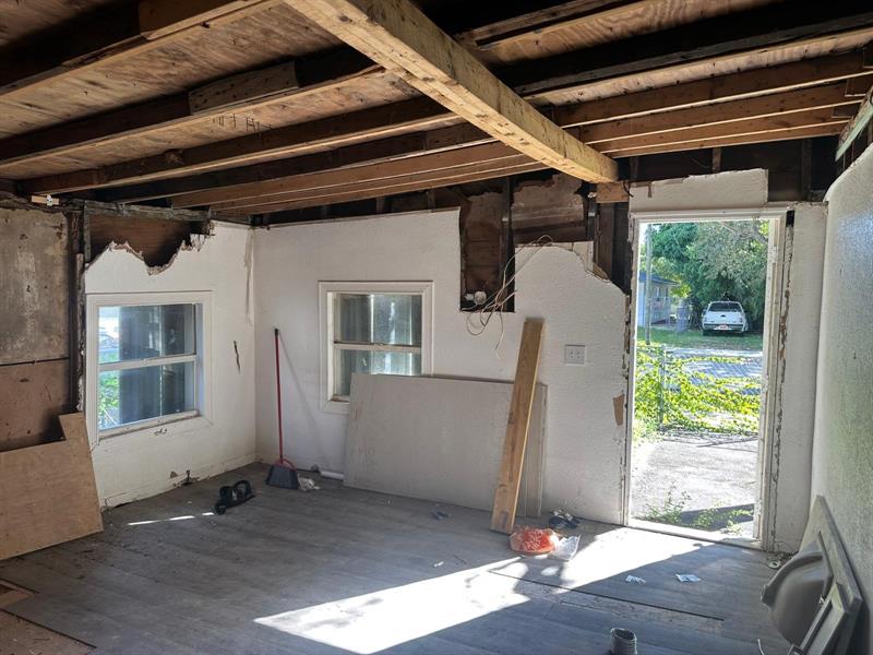 Image 13 of 17 For 2863 12th Ct