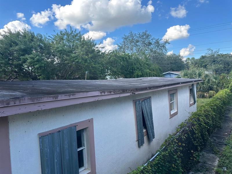 Image 6 of 17 For 2863 12th Ct