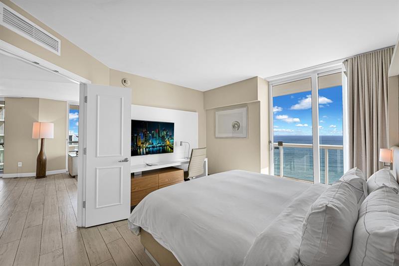 Image 18 of 57 For 505 Ft Lauderdale Bch Blvd  2018